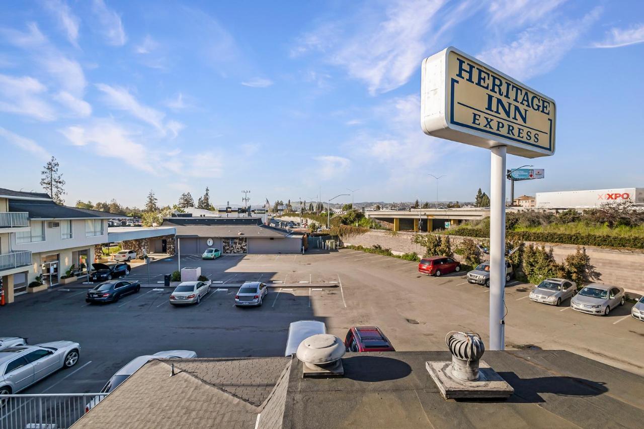 Heritage Inn Express Hayward Esterno foto