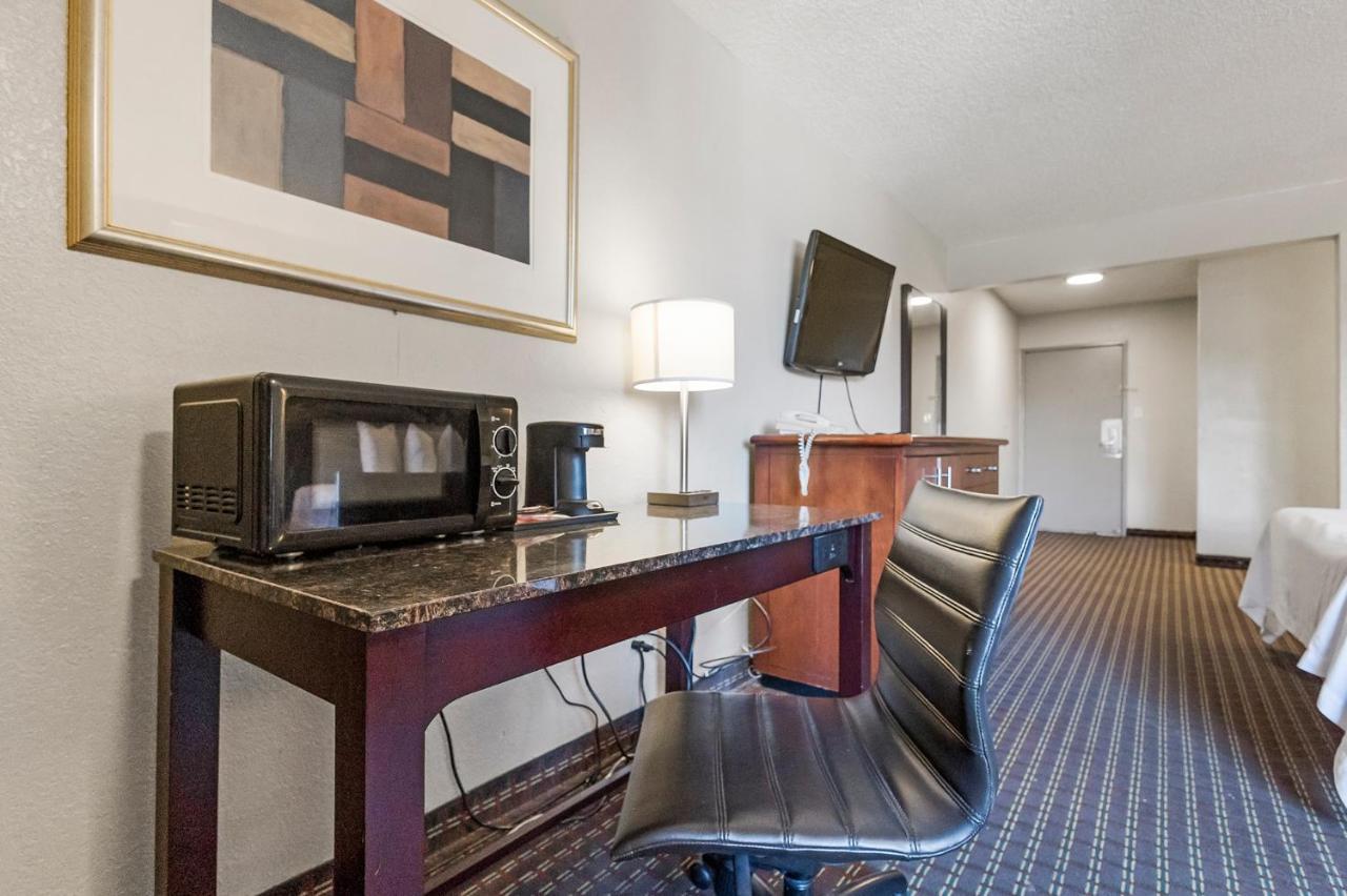 Heritage Inn Express Hayward Esterno foto