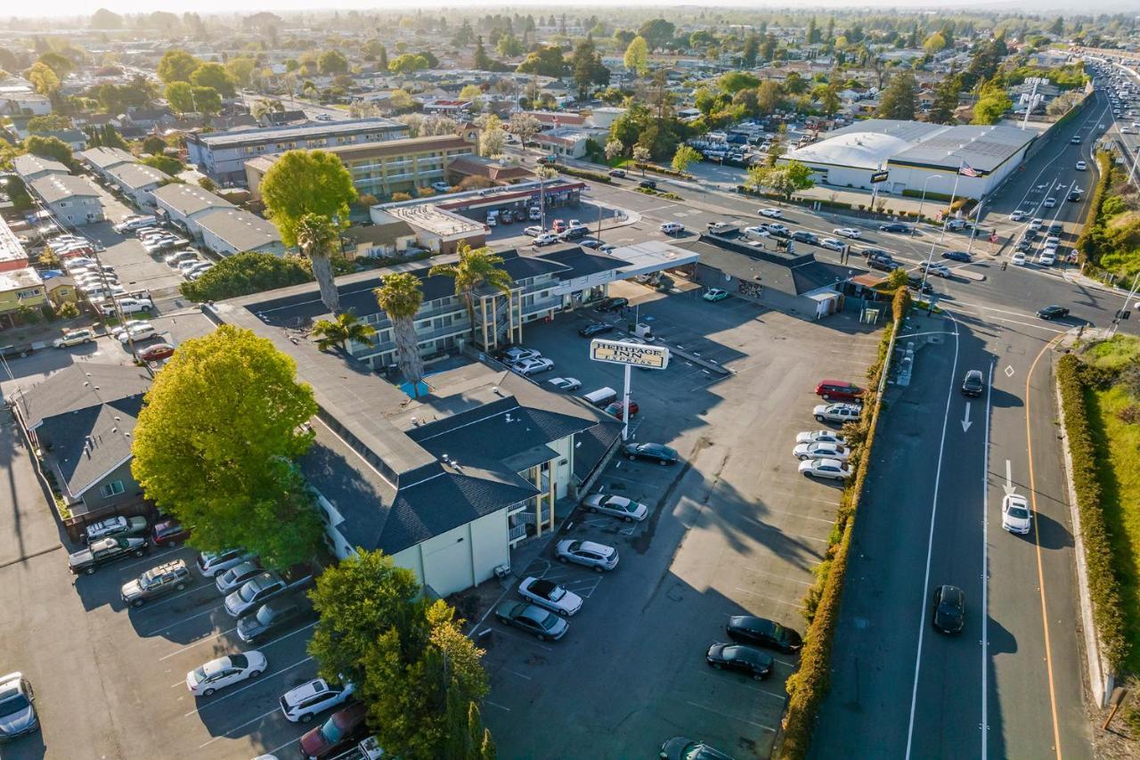 Heritage Inn Express Hayward Esterno foto