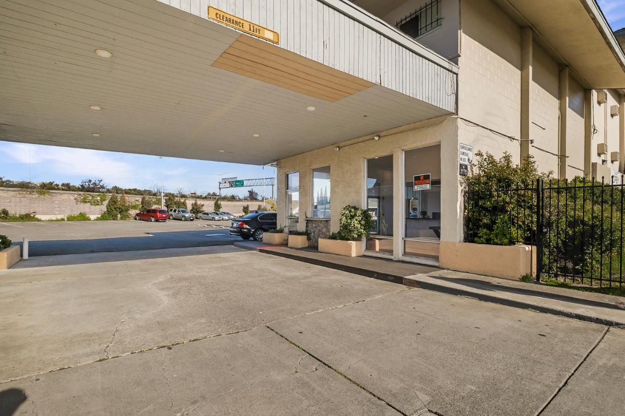 Heritage Inn Express Hayward Esterno foto