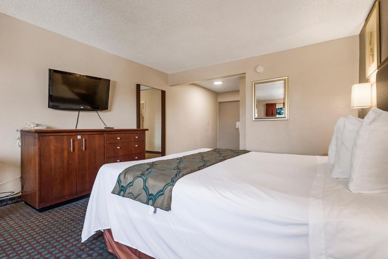 Heritage Inn Express Hayward Esterno foto