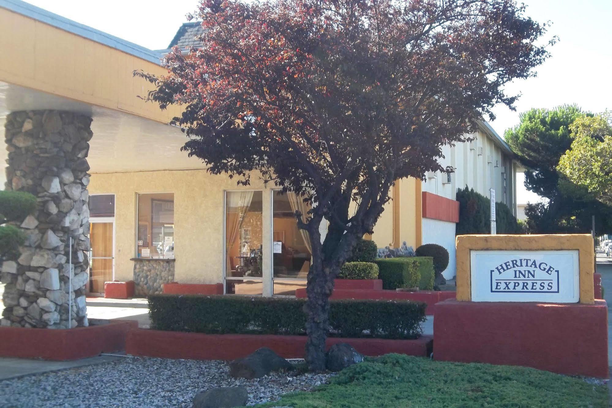Heritage Inn Express Hayward Esterno foto