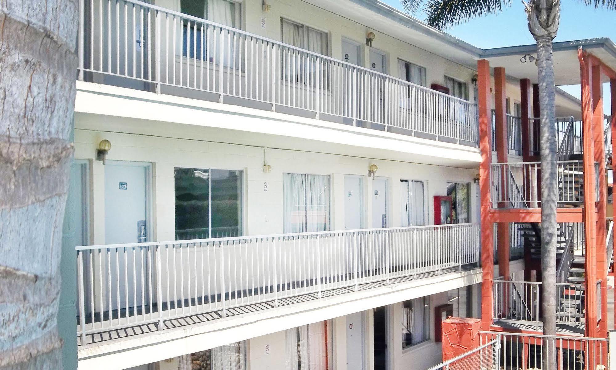 Heritage Inn Express Hayward Esterno foto